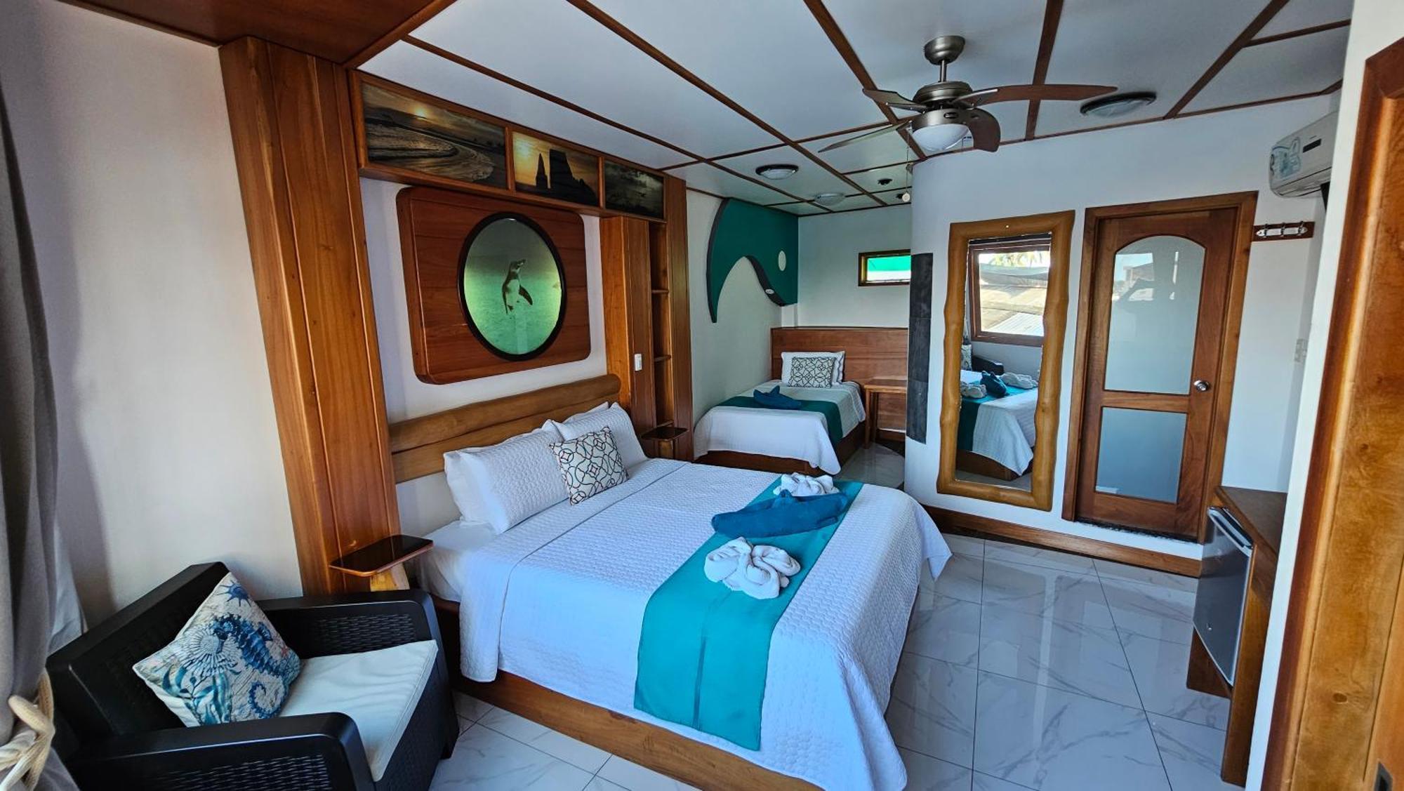 Bed and Breakfast Casa Ocean Pier Puerto Ayora  Esterno foto